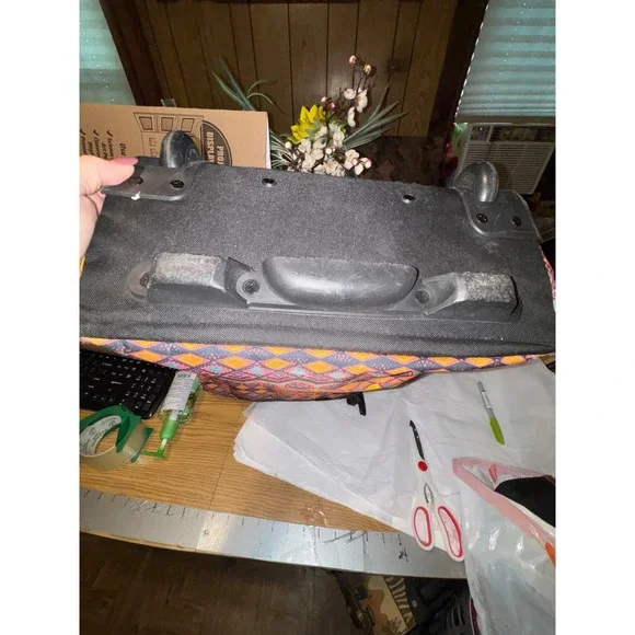 Traveland Carry on Geometric Print Travel Bag /School Bookbag - Picture 14 of 16